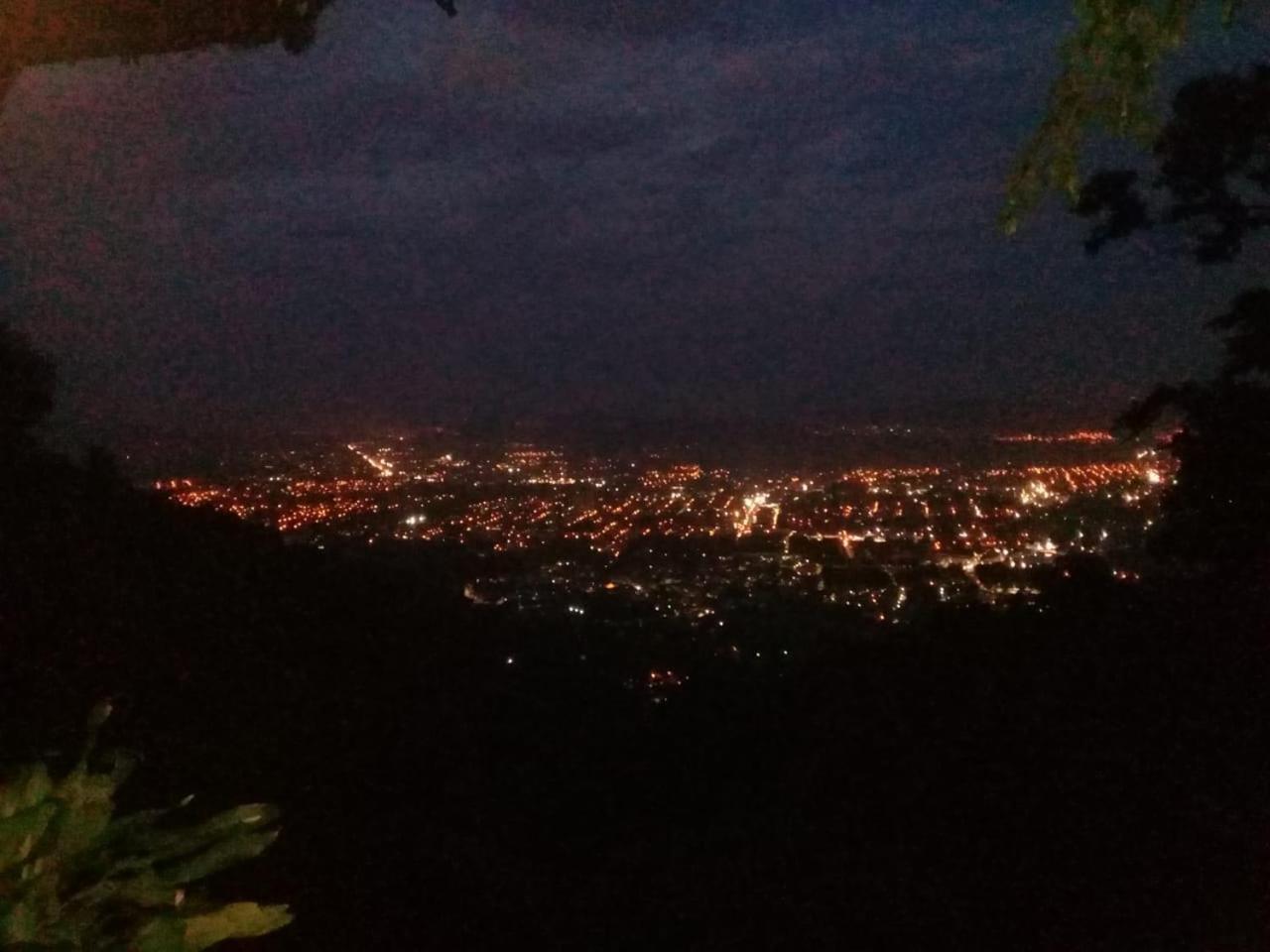 Hostal Juan Lindo San Pedro Sula Luaran gambar